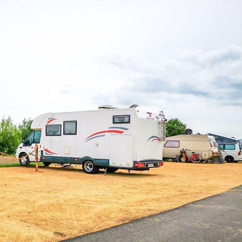 STAANPLAATS - Camper Comfort