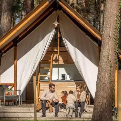 Tent 6 personen - tent Papendaal Lodge