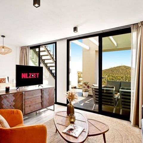 APPARTEMENT 4 personen - loft with solarium/roofterrace and seaview