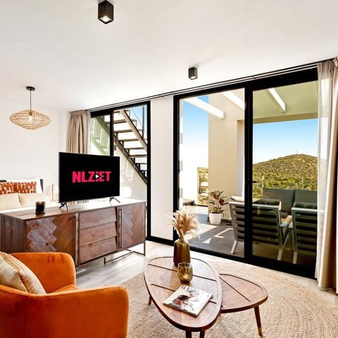 APPARTEMENT 4 personen - loft with solarium/roofterrace and seaview