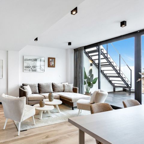 APPARTEMENT 8 personen - with seaview, roofterrace and jacuzzi
