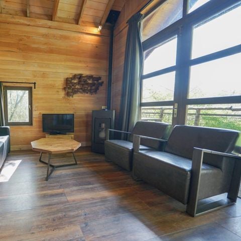 Uniek 6 personen - Boomhut XXL Hottub
