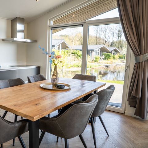 VAKANTIEHUIS 6 personen - Villa Waterzicht Luxe met Hottub