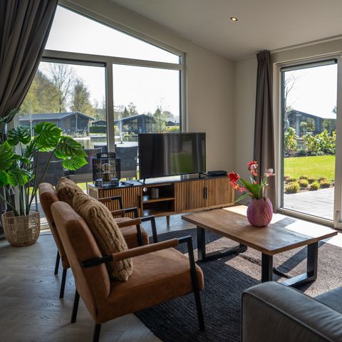 VAKANTIEHUIS 6 personen - Villa Waterzicht Luxe met Hottub