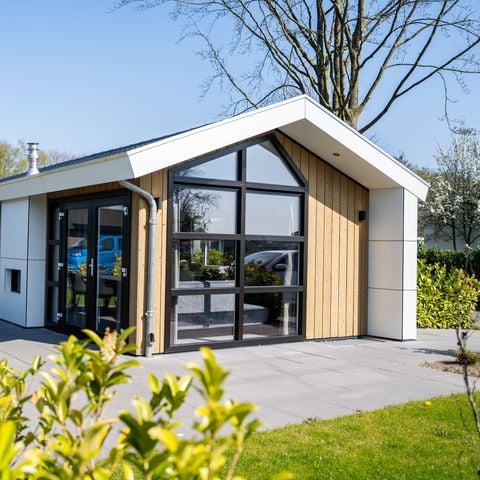 Lodge 4 personen - Wood Waterzicht met Hottub