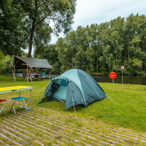 STAANPLAATS - Standaard tent