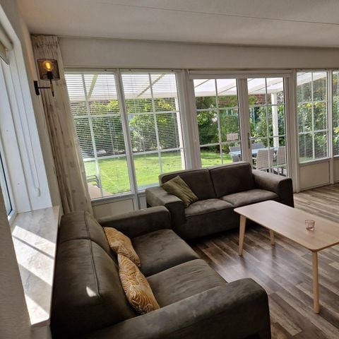 Bungalow 4 personen - met Veranda en Airconditioning begane grond