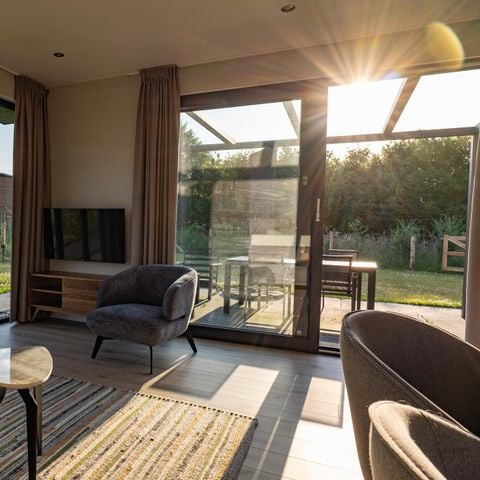 VAKANTIEHUIS 4 personen - met hondenhek, sauna en hottub