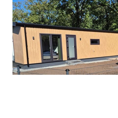 Lodge 4 personen - Aekinger omheinde tuin en hottub