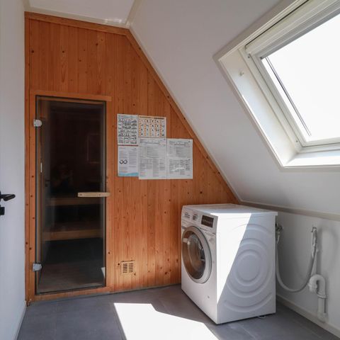Groepsaccommodatie 10 personen - Beachvilla Royaal met Wellness bubbelbad & Sauna