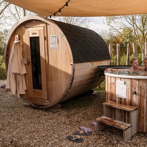 VAKANTIEHUIS 4 personen - Amalia met hondenhek, sauna en hottub