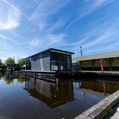 Houseboats Heeg - Camping Súdwest-Fryslân - Afbeelding N°2