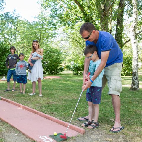 Tours Opérateurs et particuliers sur camping Domaine de Dugny - Funpass offert - Camping Loir-et-Cher - Afbeelding N°3