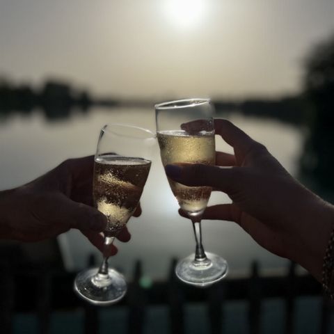 UNIEKE ACCOMMODATIE 2 personen - Drijvende meerhut