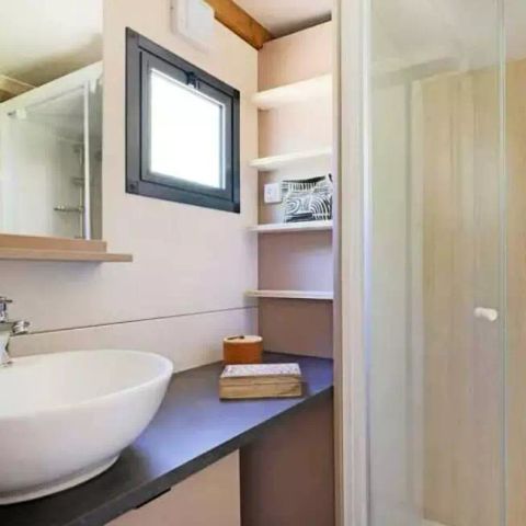 Stacaravan 5 personen - Cottage Séouvo 3 Kamers 5 Personen Airconditioning + TV + Jacuzzi