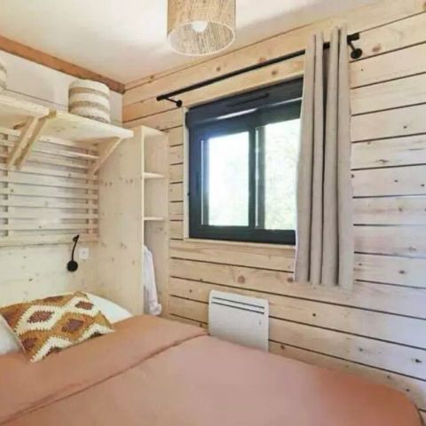 Stacaravan 5 personen - Cottage Séouvo 3 Kamers 5 Personen Airconditioning + TV + Jacuzzi