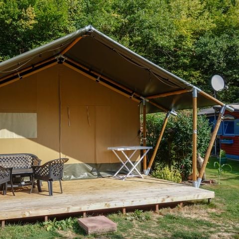 Safaritent 6 personen -  incl. prive sanitair unit
