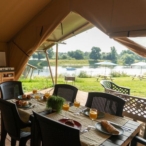Safaritent 6 personen - premium Maaszicht