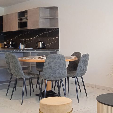 Appartement 6 personen - Appartement 6 personen - 2 slaapkamers - Uitzicht op zwembad & golf - Loggia