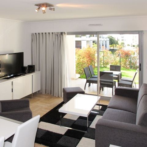 APPARTEMENT 4 personen - 2/4 pers. Cagnes-sur-Mer PREM.(vue garantie) CSR103
