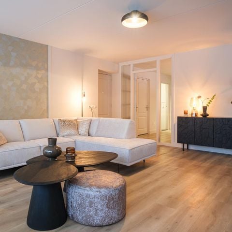 VAKANTIEHUIS 10 personen - Familiehuis Rheeze met jacuzzi