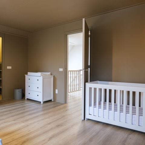 Groepsaccommodatie 10 personen - Familiehuis Rheeze met jacuzzi
