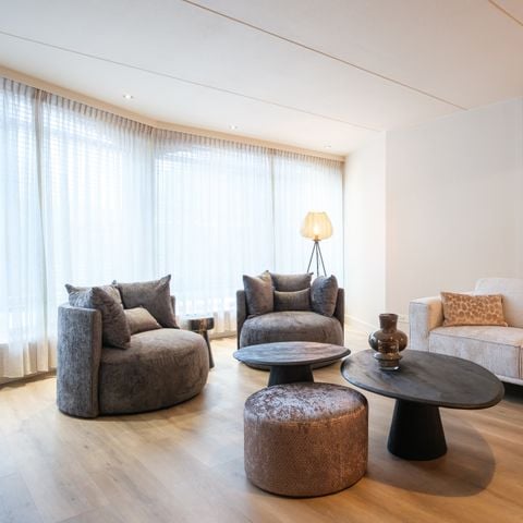 VAKANTIEHUIS 10 personen - Familiehuis Rheeze met jacuzzi