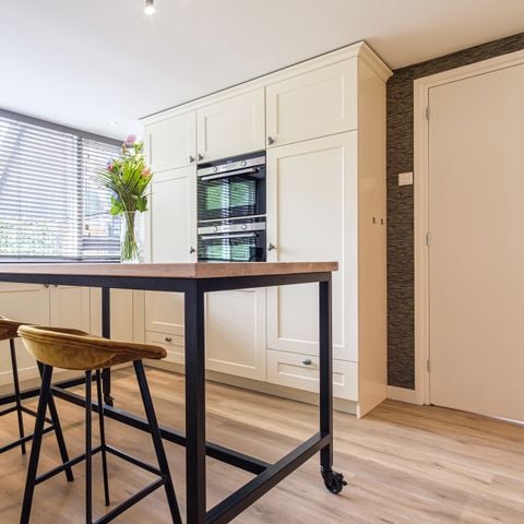 VAKANTIEHUIS 12 personen - Familiehuis de Rheezermaten met Jacuzzi