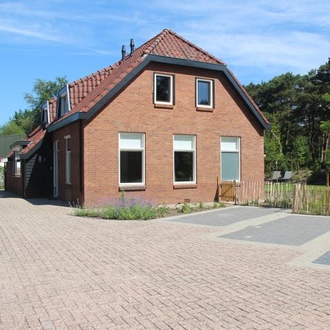 VAKANTIEHUIS 12 personen - Familiehuis de Rheezermaten met Jacuzzi