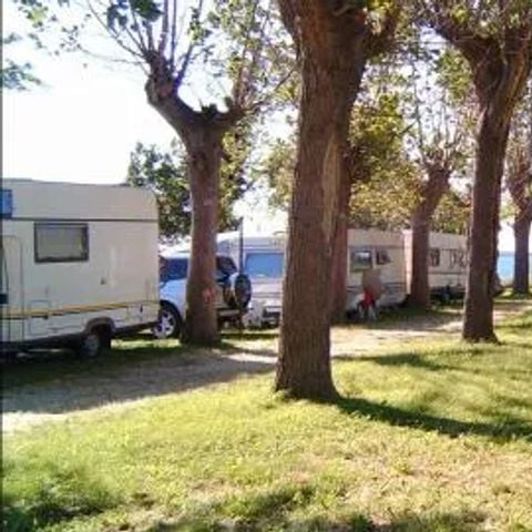 STAANPLAATS - Kleine standplaats 40 m²