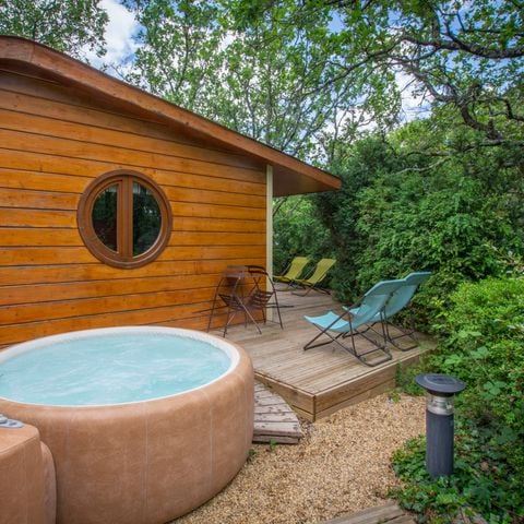Chalet 5 personen - Sam's hut met airconditioning (klein familiehuis, privé spa op het terras) / 5 personen inbegrepen