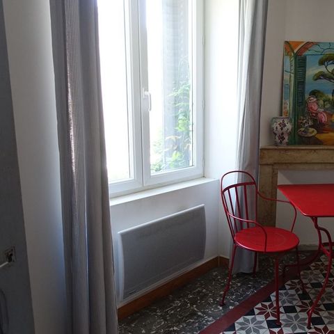 LANDHUIS 4 personen - Buiten het Domaine, dorpshuis Uitgeruste gîte voor 4 personen / optionele toegang tot zwembad