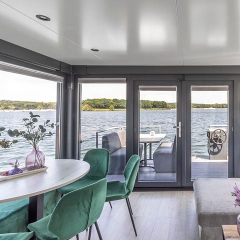 Lodge 6 personen - Houseboat met XL Hottub