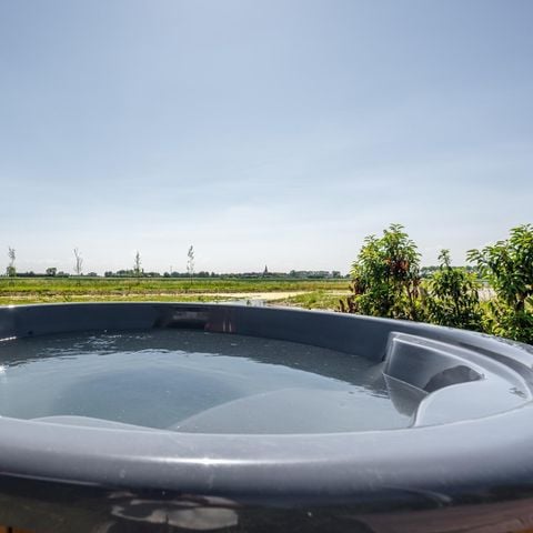 Villa 6 personen - Hofvilla aan het water met Hottub