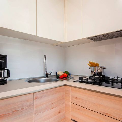 Stacaravan 6 personen - Mobile-home | Comfort | 2 slaapkamers | 4/6 Pers | Verhoogd terras | 2 badkamers | Airconditioning | TV