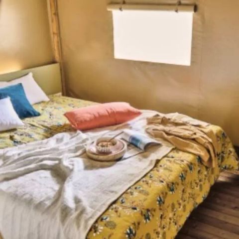 Tent 6 personen - Lodge Tent Camelia 4 Kamers 6 Personen *** (in het Frans)